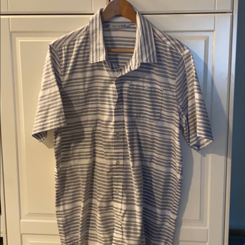 Travis Mathew button down shirt